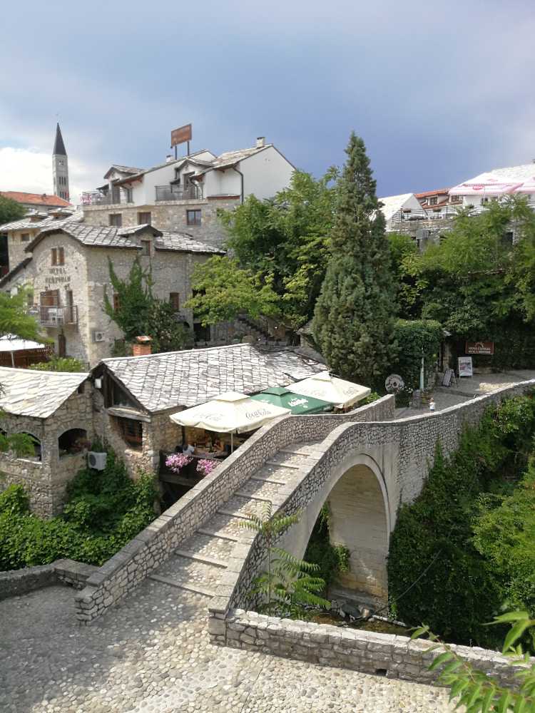 Mostar Kriva cuprija azaz a Görbe hídx